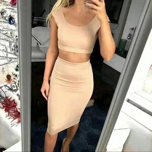 👌🏼 TAN CROPPED TOP & PENCIL MIDI SKIRT 2-PIECE!